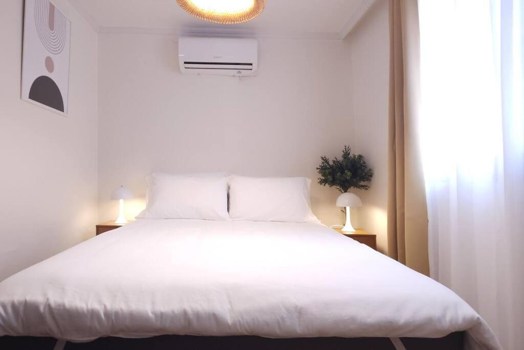 Apartment C2 White Linen House 2br Seoul