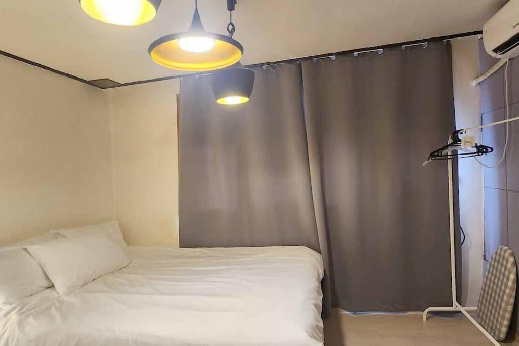 C2 White Linen House 2br *